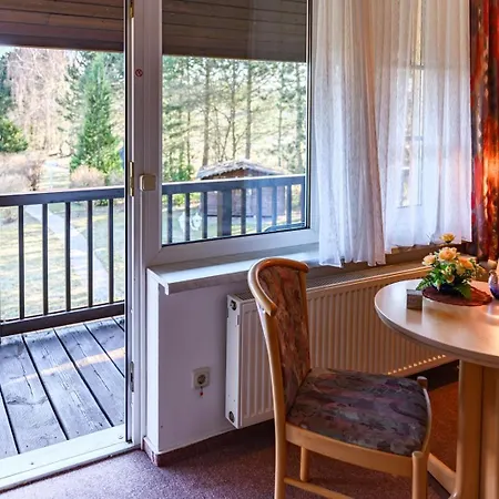 Lindengarten クラインツァーラング